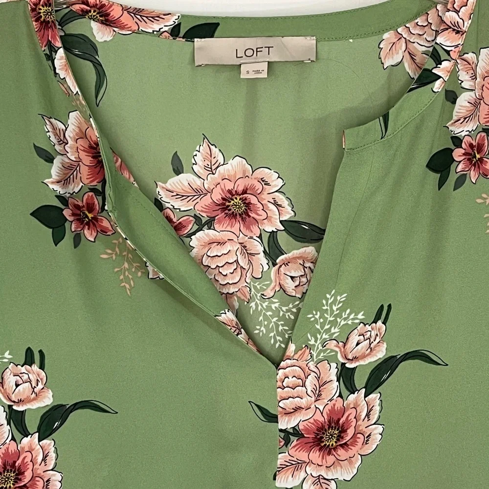 Ann Taylor LOFT Pure Mint Bouquet Peplum Blouse Size Small Cottagecore Boho